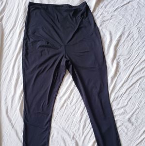 Ingrid & Isabel maternity leggings